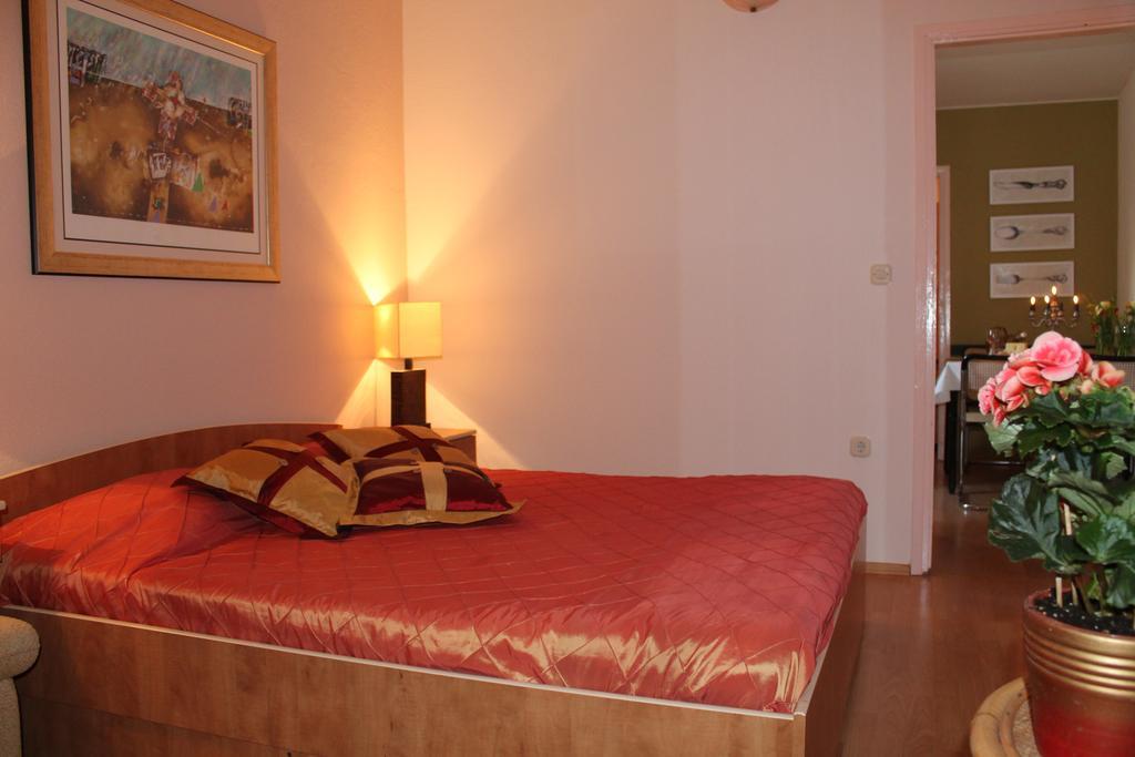 Villa Bougenvilia Tomas Tucepi Luaran gambar
