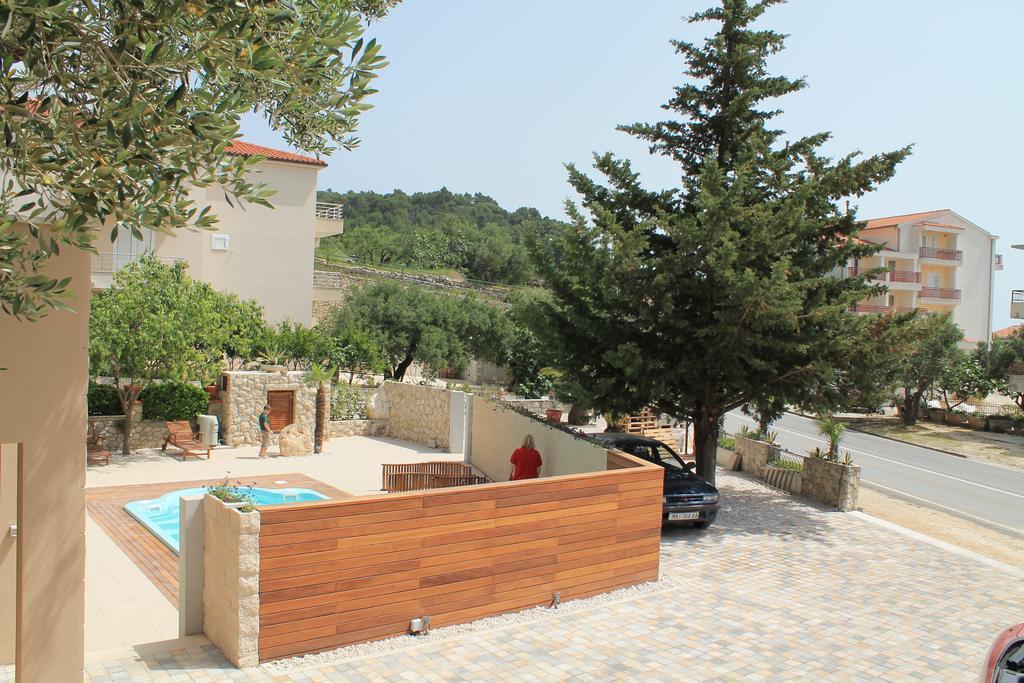 Villa Bougenvilia Tomas Tucepi Luaran gambar
