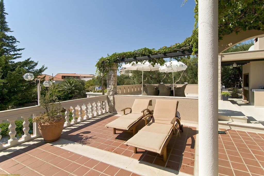 Villa Bougenvilia Tomas Tucepi Luaran gambar