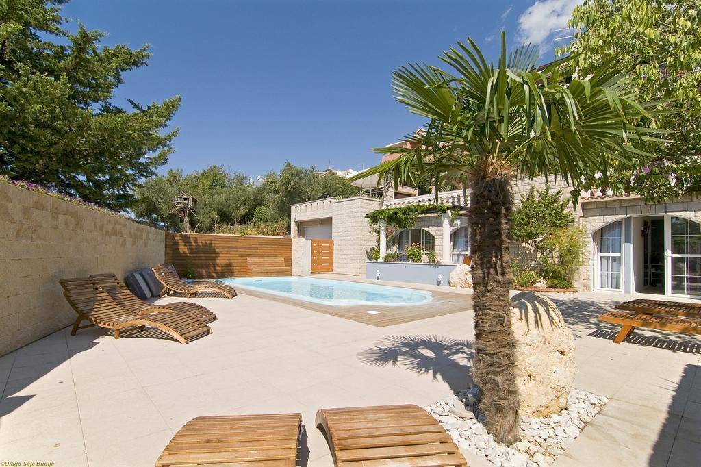 Villa Bougenvilia Tomas Tucepi Luaran gambar