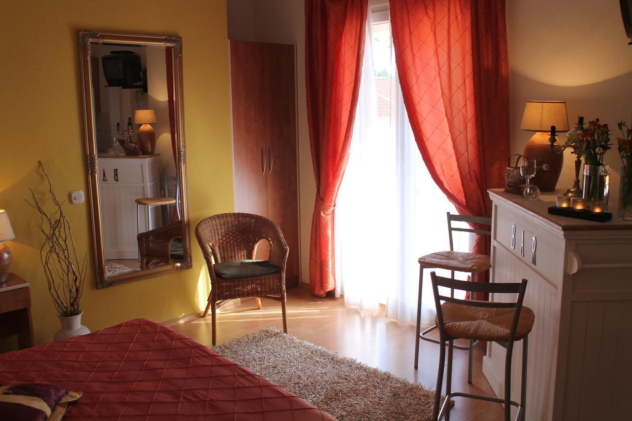 Villa Bougenvilia Tomas Tucepi Luaran gambar