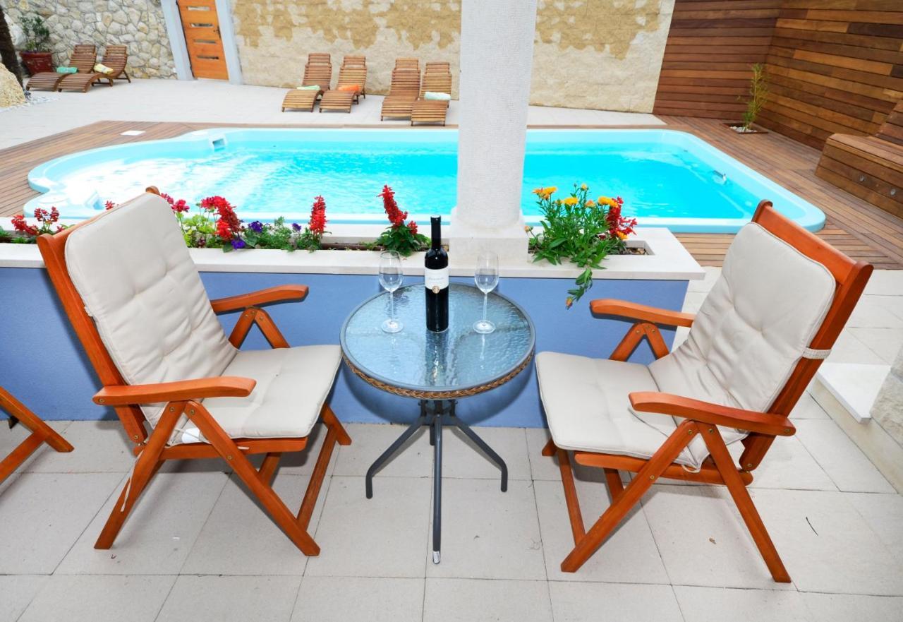 Villa Bougenvilia Tomas Tucepi Luaran gambar